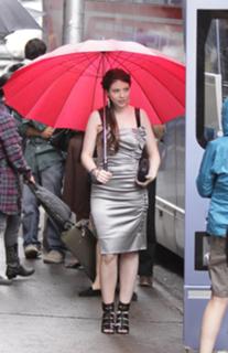 Michelle Trachtenberg feet photo thumbnail