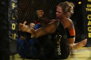 Ronda Rousey feet photo thumbnail