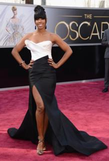 Kelly Rowland feet photo thumbnail