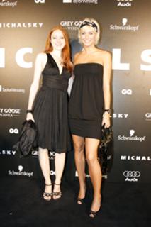 Lena Gercke feet photo thumbnail