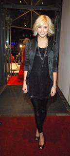 Lena Gercke feet photo thumbnail