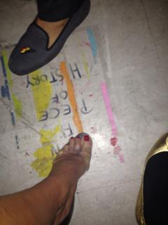 Kelly Bensimon feet photo thumbnail