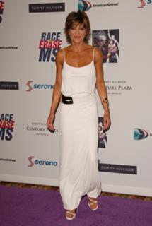Lisa Rinna feet photo thumbnail