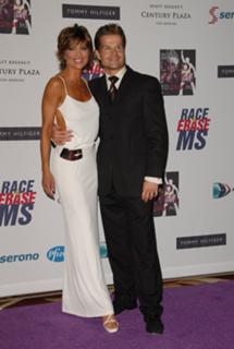 Lisa Rinna feet photo thumbnail