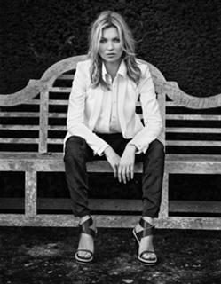 Kate Moss feet photo thumbnail