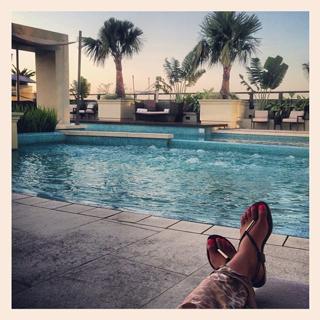 Shay Mitchell feet photo thumbnail