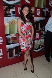 Aditi Rao Hydari feet photo thumbnail