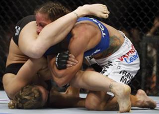 Ronda Rousey feet photo thumbnail