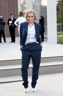 Rita Ora feet photo thumbnail
