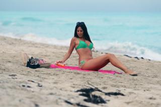 Claudia Romani feet photo thumbnail