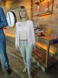 Kate Garraway feet photo thumbnail