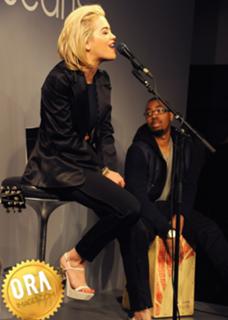 Rita Ora feet photo thumbnail
