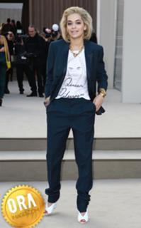 Rita Ora feet photo thumbnail