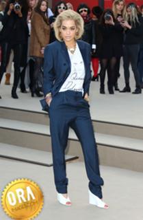Rita Ora feet photo thumbnail