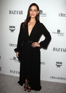 Jessica Lowndes feet photo thumbnail