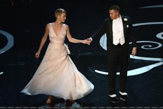 Charlize Theron feet photo thumbnail