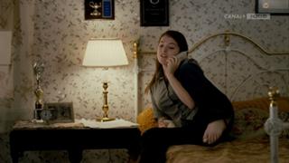 Anna Kendrick feet photo thumbnail