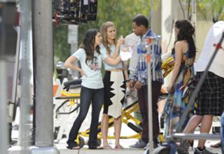 AnnaLynne McCord feet photo thumbnail