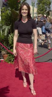 Carla Gugino feet photo thumbnail