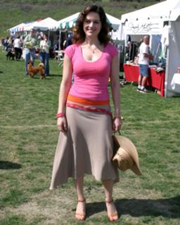 Carla Gugino feet photo thumbnail