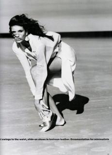 Elle Macpherson feet photo thumbnail
