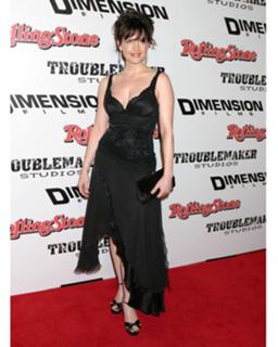 Carla Gugino feet photo thumbnail