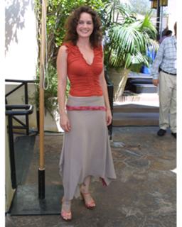 Carla Gugino feet photo thumbnail