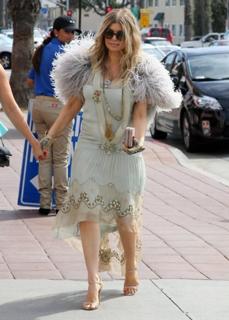 Fergie feet photo thumbnail