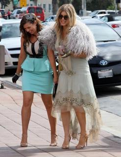 Fergie feet photo thumbnail