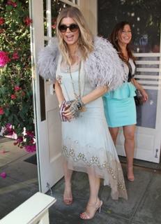 Fergie feet photo thumbnail