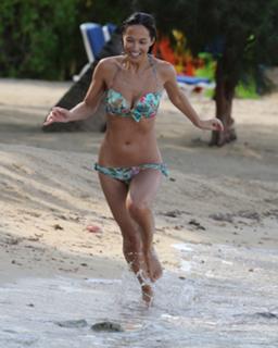 Myleene Klass feet photo thumbnail