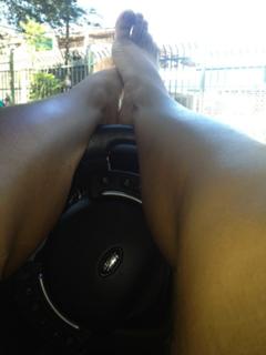 Adriane Galisteu feet photo thumbnail