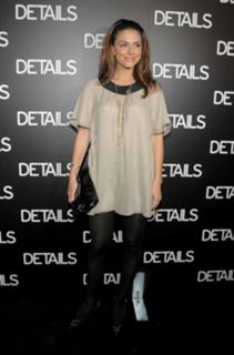 Maria Menounos feet photo thumbnail
