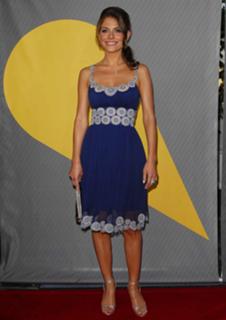 Maria Menounos feet photo thumbnail