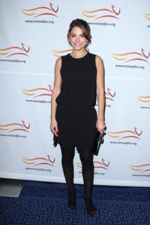 Maria Menounos feet photo thumbnail