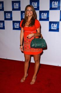 Maria Menounos feet photo thumbnail