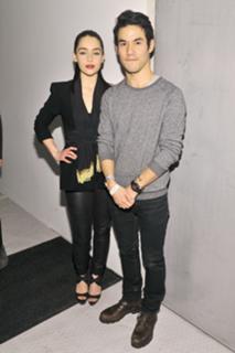 Emilia Clarke feet photo thumbnail