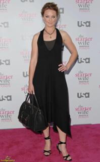 Elisabeth Röhm feet photo thumbnail