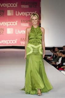 Heidi Klum feet photo thumbnail