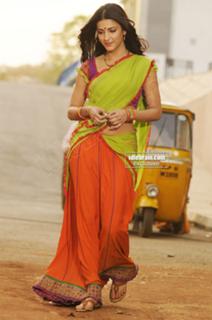 Shruti Haasan feet photo thumbnail