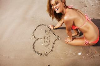 Nina Agdal feet photo thumbnail