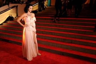 Katy Perry feet photo thumbnail