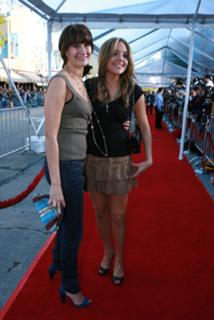 Amanda Bynes feet photo thumbnail