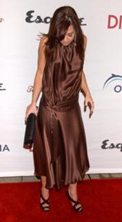 Alyson Hannigan feet photo thumbnail
