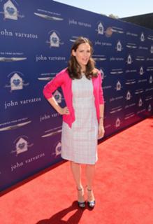 Jennifer Garner feet photo thumbnail