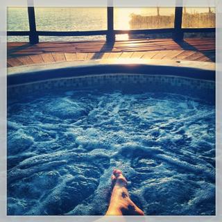Sara Sampaio feet photo thumbnail