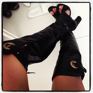 Sara Sampaio feet photo thumbnail
