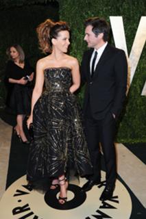 Kate Beckinsale feet photo thumbnail
