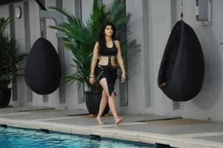 Taapsee Pannu feet photo thumbnail