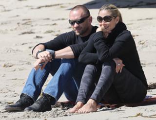 Heidi Klum feet photo thumbnail